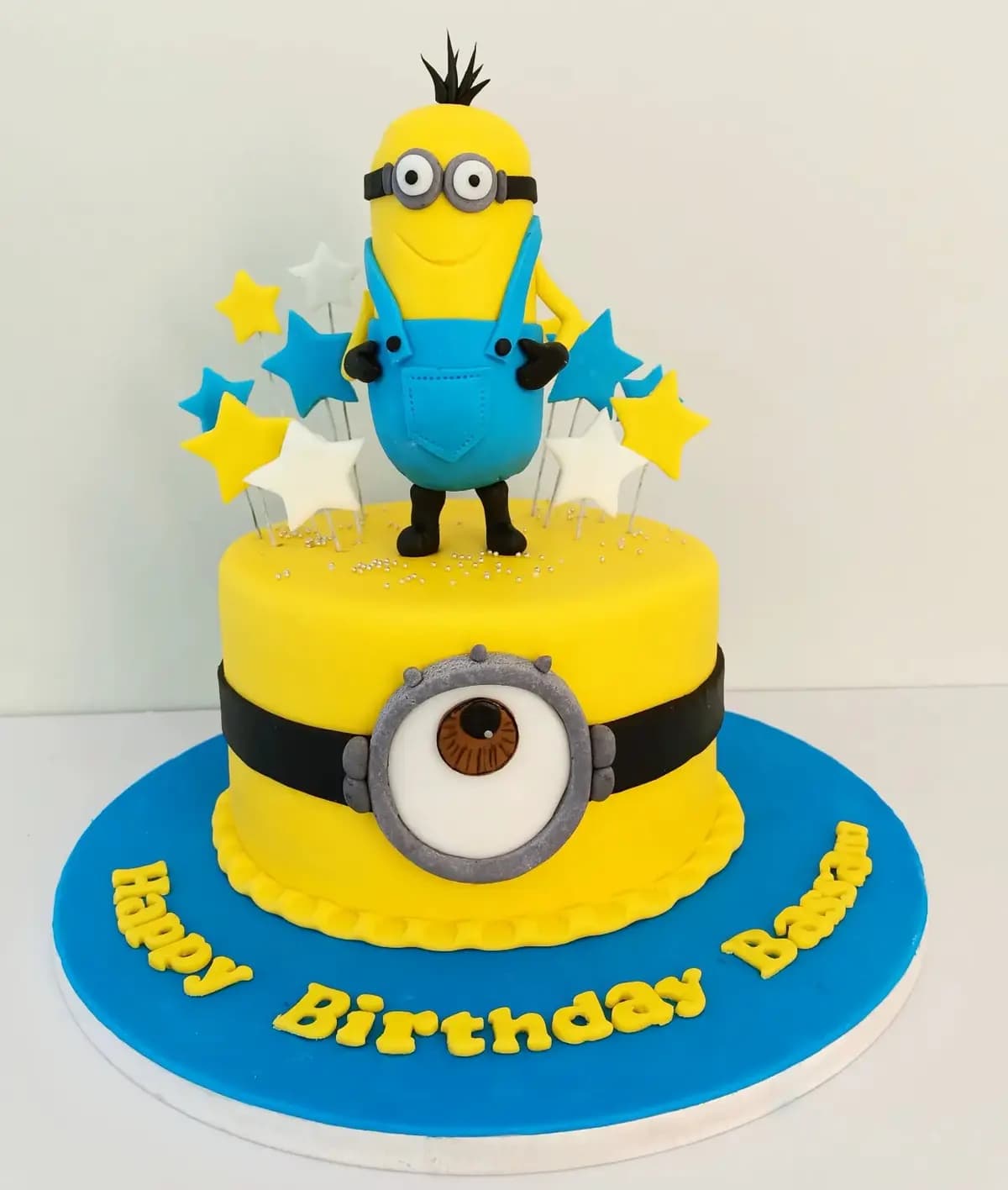 Minion Cake